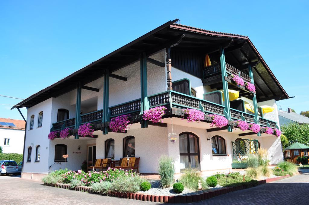 Landhaus Cornelia Бад Бирнбах Екстериор снимка