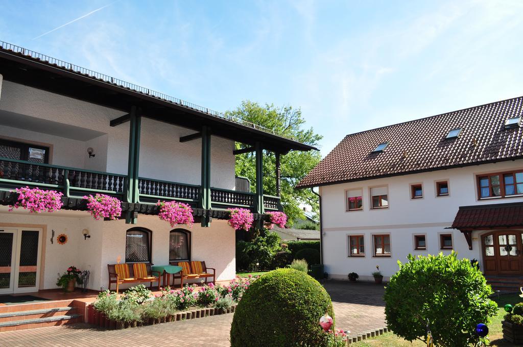 Landhaus Cornelia Бад Бирнбах Екстериор снимка